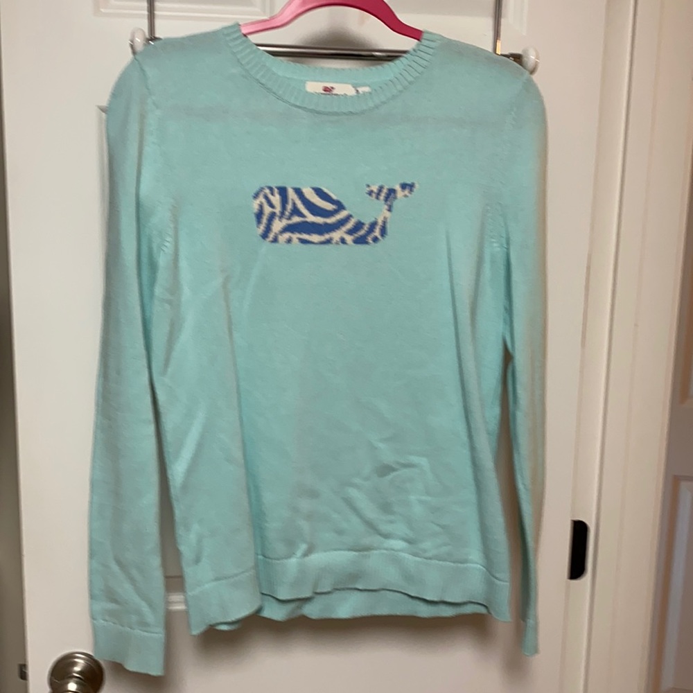 Vineyard Vines sweater with intarsia whale size medium